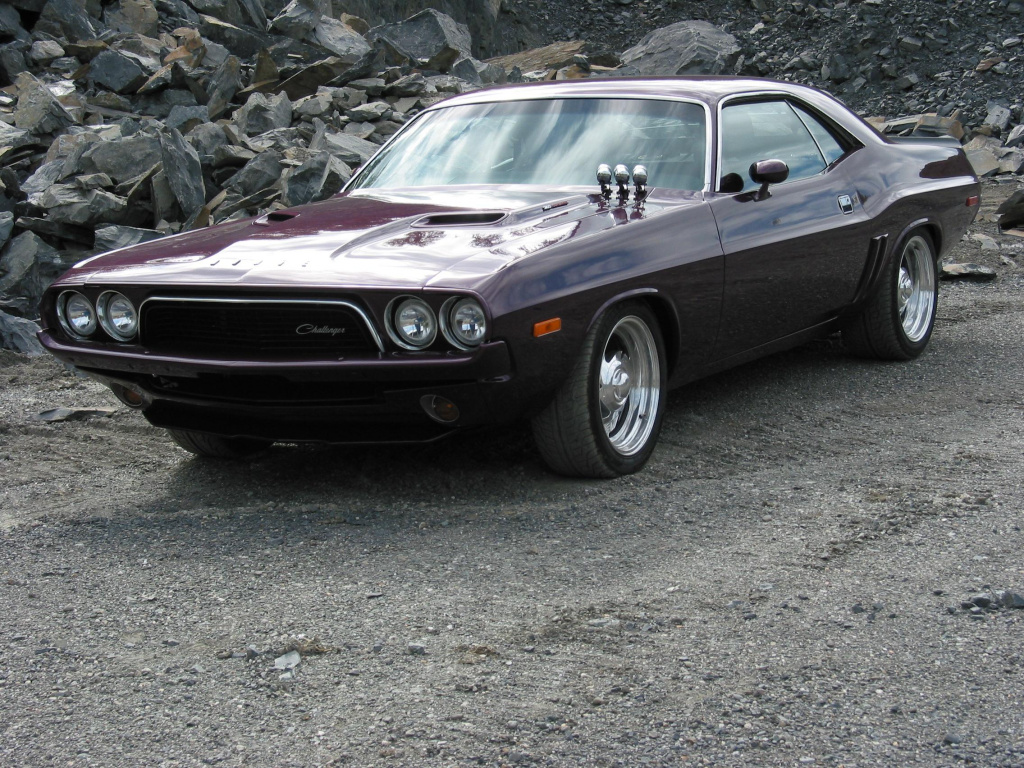 Dodge Challenger 1974.jpg Dodge Challenger 1974.jpg