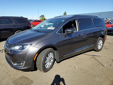 CHRYSLER PACIFICA TOURING L 2017