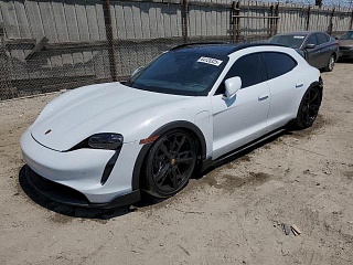 PORSCHE TAYCAN CROSS TURISMO 4 2022