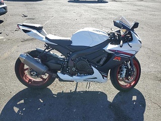 SUZUKI GSX-R600 2025