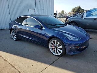 TESLA MODEL 3 2019