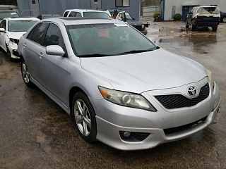 TOYOTA CAMRY SE 2011