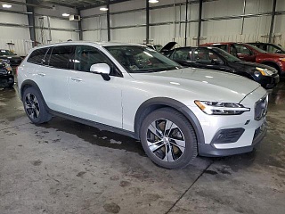 VOLVO V60 CROSS COUNTRY T5 MOMENTUM 2019