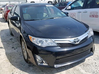 TOYOTA CAMRY BASE 2012