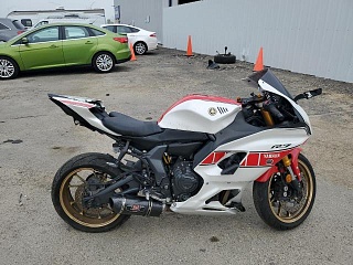 YAMAHA YZFR7 2022