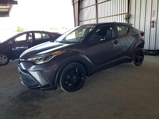 TOYOTA C-HR XLE 2021