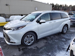 TOYOTA SIENNA LIMITED 2023