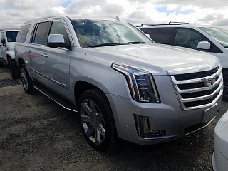 CADILLAC ESCALADE ESV LUXURY 2019