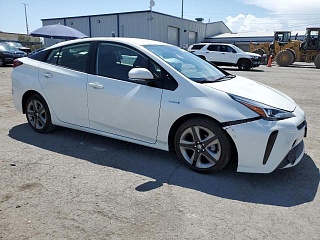 TOYOTA PRIUS 2019