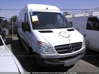 MERCEDES-BENZ SPRINTER 2011