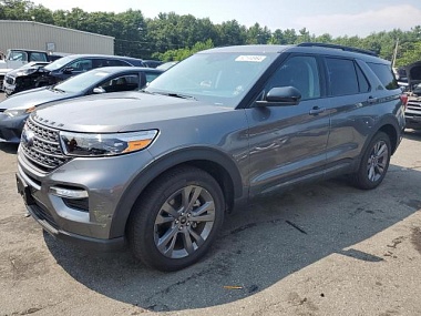 FORD EXPLORER XLT 2022