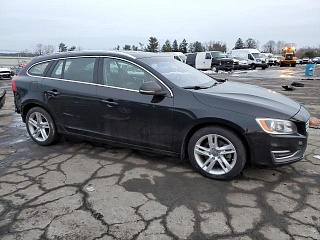 VOLVO V60 PREMIER 2015