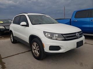 VOLKSWAGEN TIGUAN S 2016