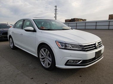 VOLKSWAGEN PASSAT SE 2018
