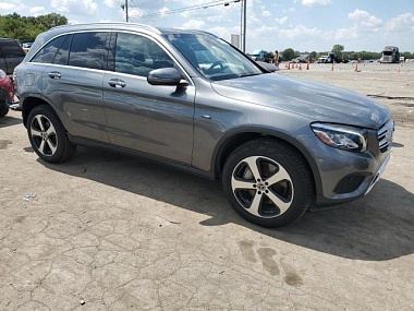 MERCEDES-BENZ GLC 350E 2019