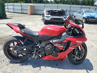 YAMAHA YZFR1 2019