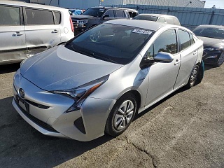 TOYOTA PRIUS 2018