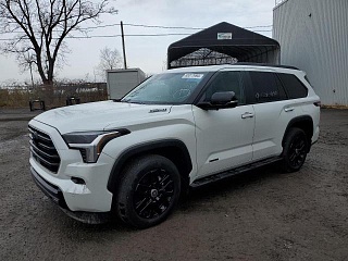 TOYOTA SEQUOIA SR5 2024