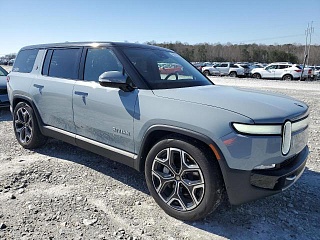 RIVIAN R1S ADVENTURE 2024