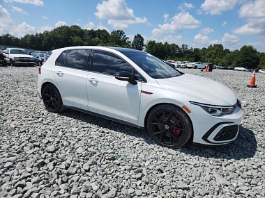 VOLKSWAGEN GTI SE 2024