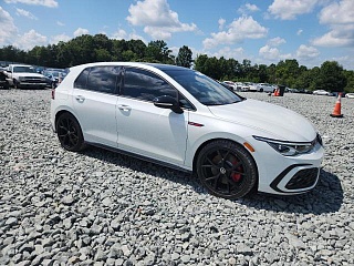 VOLKSWAGEN GTI SE 2024