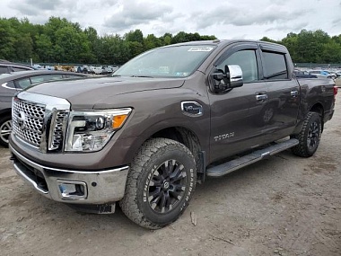 NISSAN TITAN SV 2017