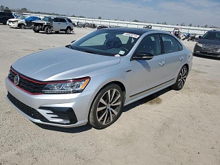 VOLKSWAGEN PASSAT GT 2018