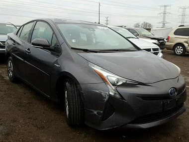 TOYOTA PRIUS 2017