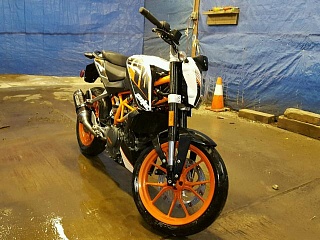 KTM RC 390 2015