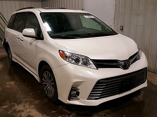 TOYOTA SIENNA XLE, 2018