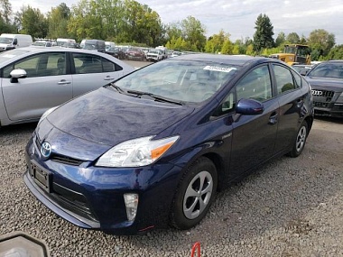 TOYOTA PRIUS 2015