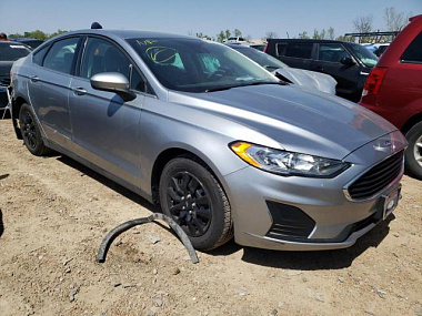 FORD FUSION S 2020