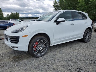 PORSCHE CAYENNE GTS 2016