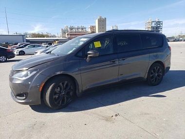 CHRYSLER PACIFICA TOURING PLUS 2018