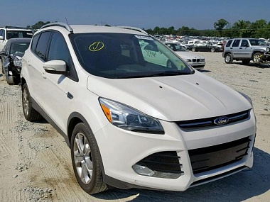 FORD ESCAPE TITANIUM 2015