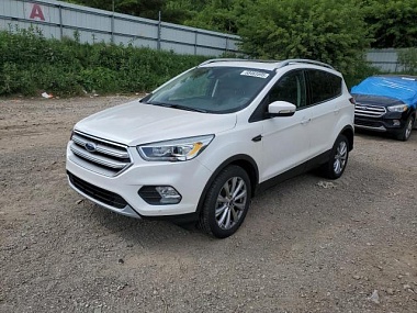 FORD ESCAPE TITANIUM 2017