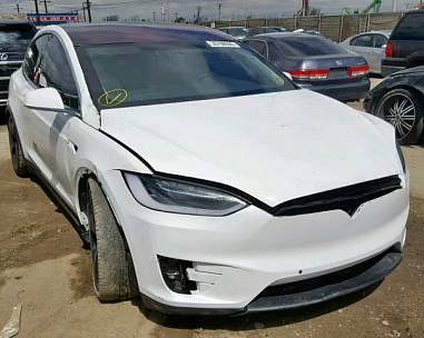 TESLA MODEL X, 2016