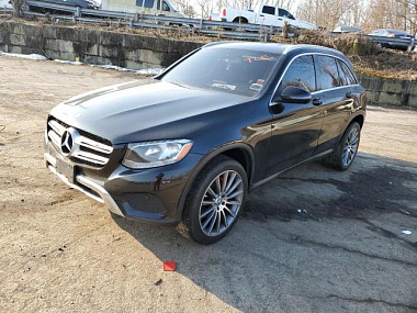 MERCEDES-BENZ GLC 300 2016