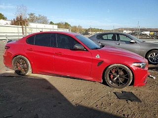 ALFA ROMEO GIULIA QUADRIFOGLIO 2017
