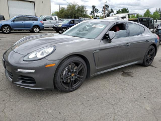 PORSCHE PANAMERA 2 2016