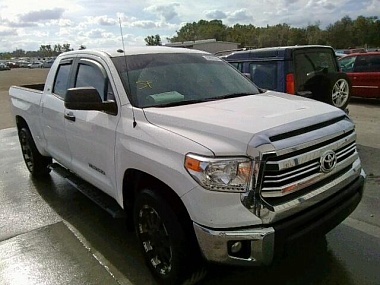 TOYOTA TUNDRA DOUBLE CAB 2017