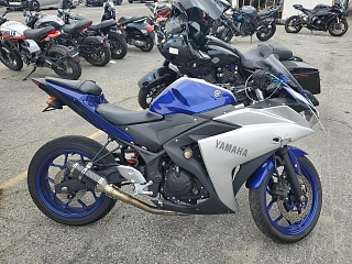 YAMAHA YZFR3 2015