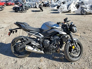 TRIUMPH STREET TRIPLE 765 R 2024