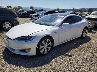 TESLA MODEL S 2020