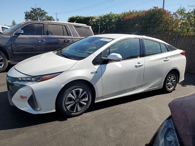 TOYOTA PRIUS PRIME 2017