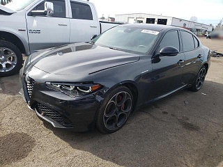 ALFA ROMEO GIULIA TI 2023