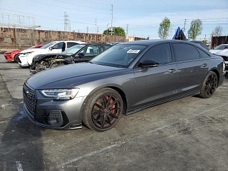 AUDI S8 2022