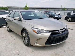 TOYOTA CAMRY LE 2016