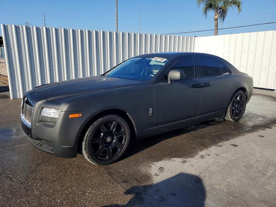 ROLLS-ROYCE GHOST 2010