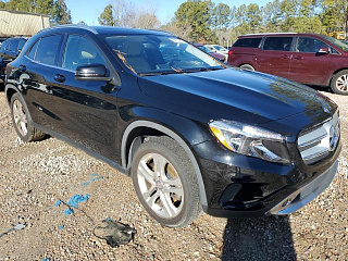 MERCEDES-BENZ GLA 250 4MATIC 2015